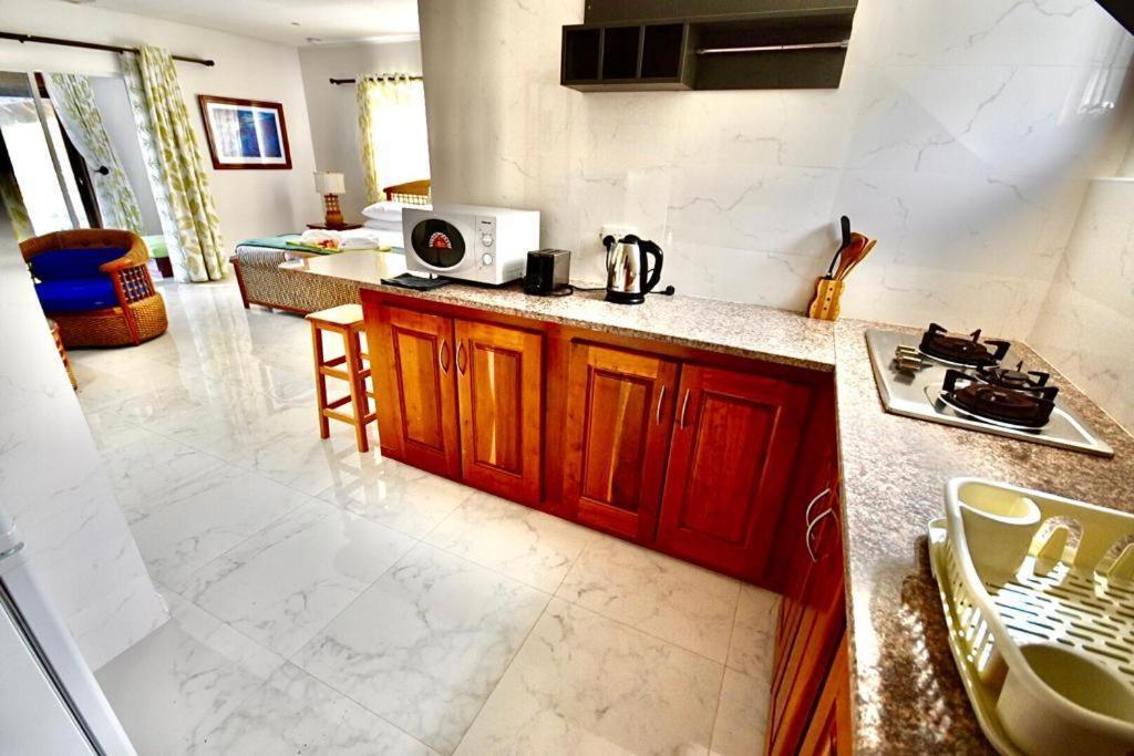 Sea Splash Self Catering And La Petite Maison グラン・アンス エクステリア 写真