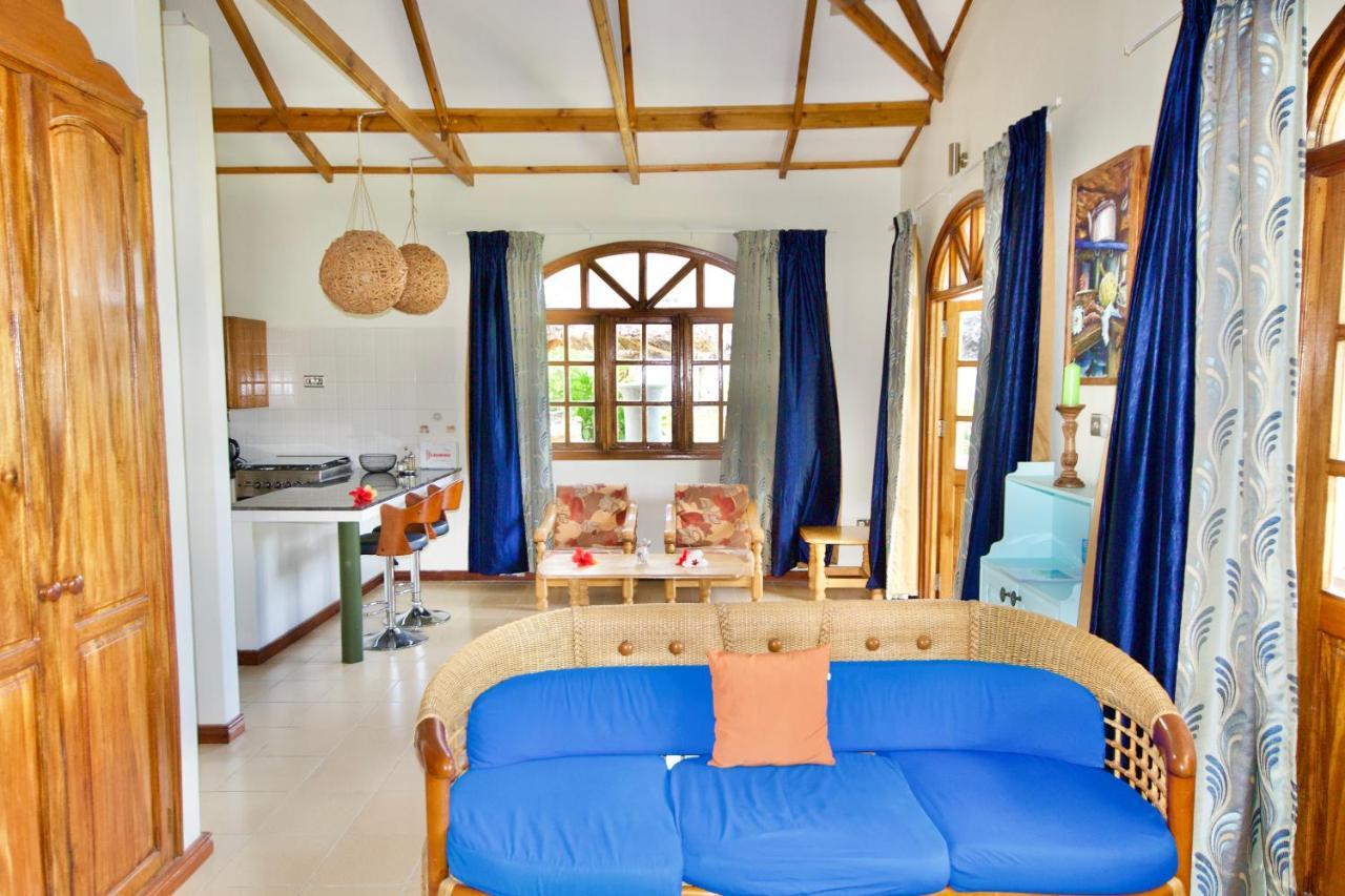 Sea Splash Self Catering And La Petite Maison グラン・アンス エクステリア 写真