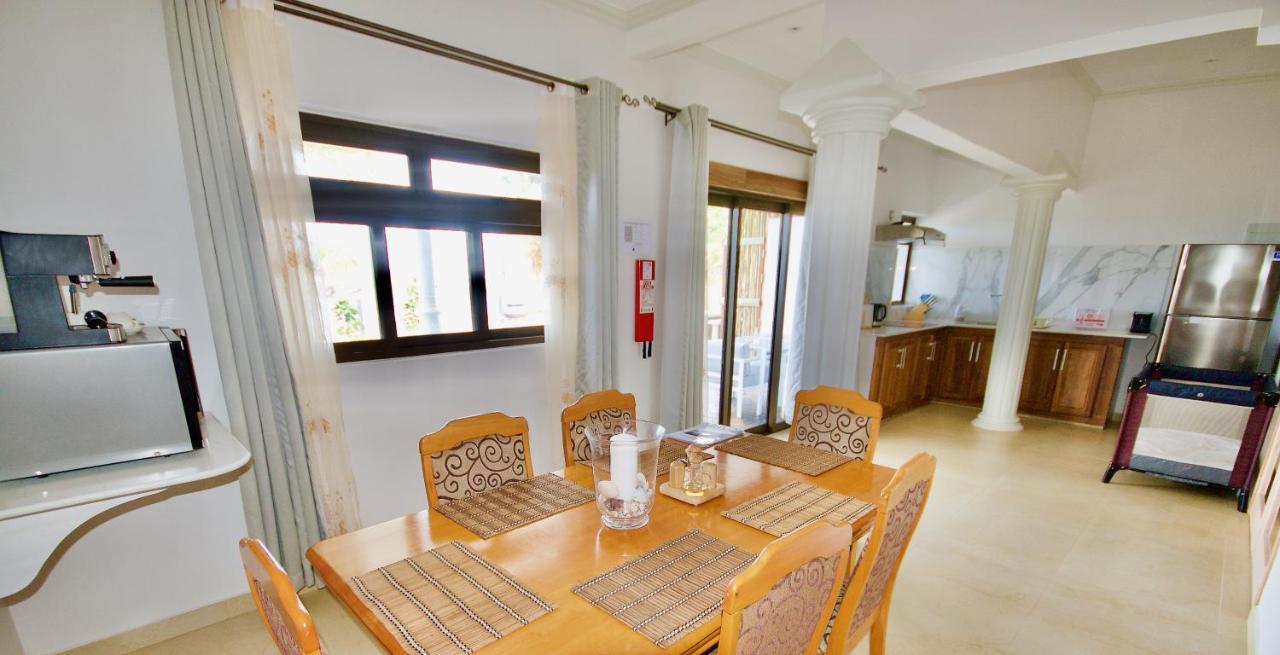 Sea Splash Self Catering And La Petite Maison グラン・アンス エクステリア 写真